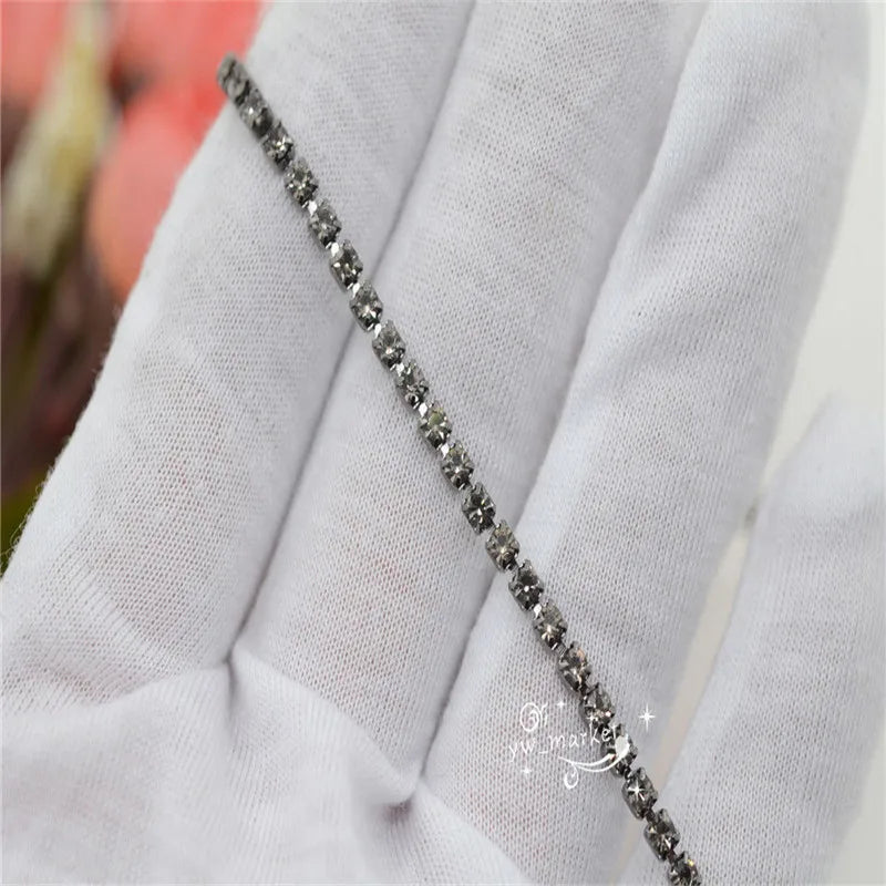 ss6/ss8/ss10 Grey Crystal stones  Rhinestone Close Chain Trim Gun Black 10 Yard