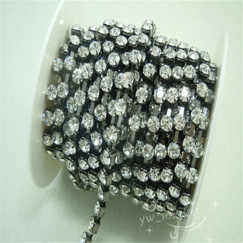 SS28 6mm Crystal Clear Rhinestone Chain Trim Black  sew on 10 yard